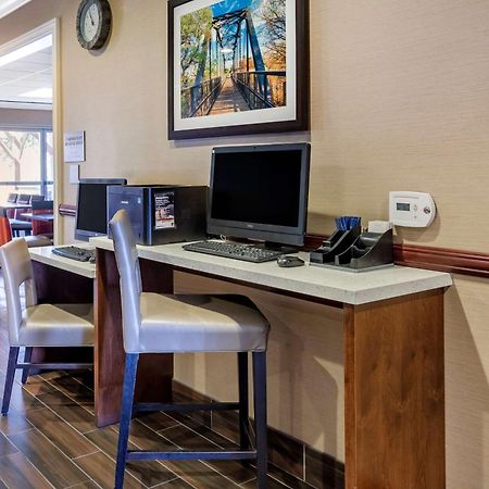 Comfort Suites Near Six Flags Magic Mountain Stevenson Ranch Buitenkant foto