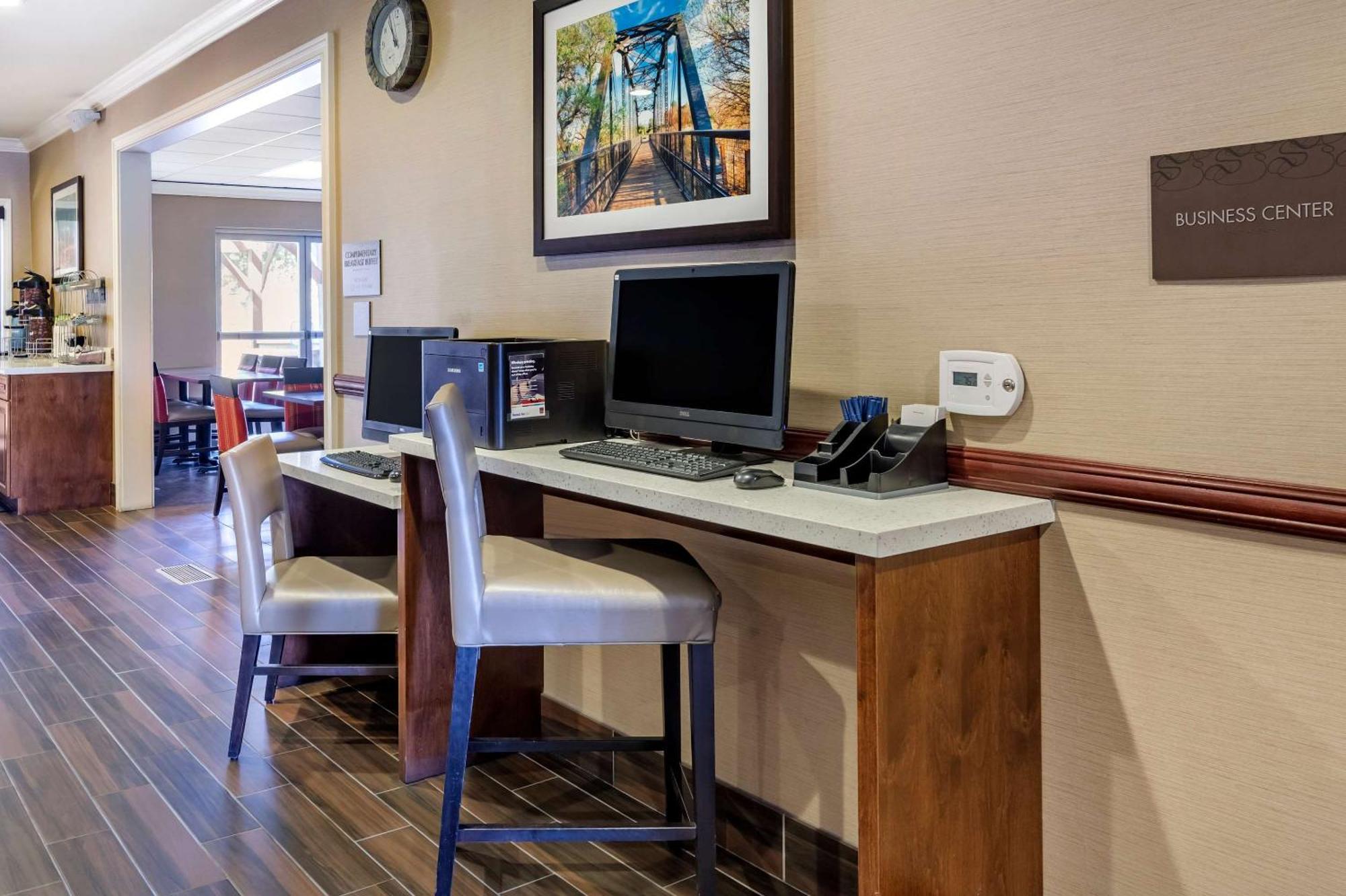 Comfort Suites Near Six Flags Magic Mountain Stevenson Ranch Buitenkant foto